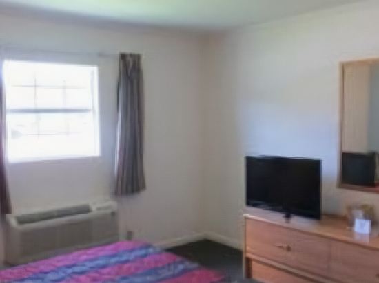 Carefree Inn - photo 10