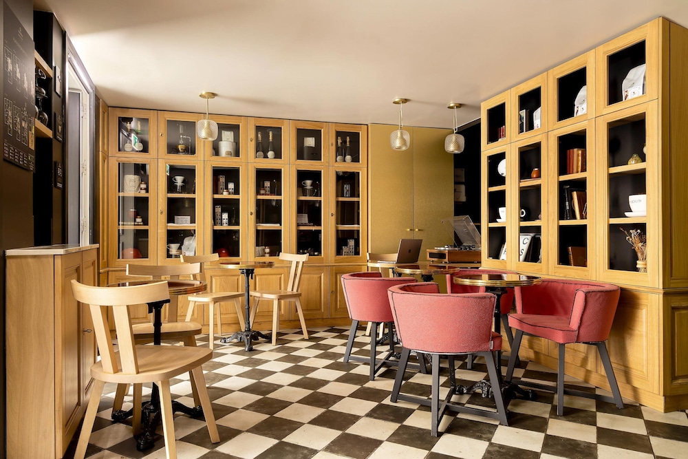 La Dépendance - carbon neutral hotel in Paris