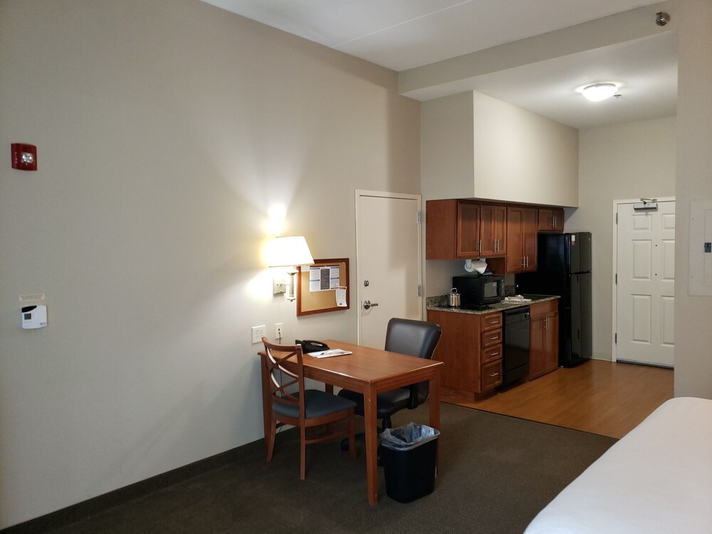 Candlewood Suites Murfreesboro an IHG Hotel - photo 4