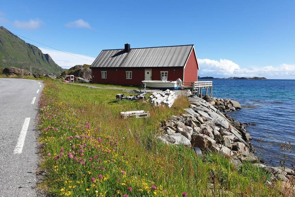 Solodden Authentic Rorbu in Lofoten - last minute hotel in Unknown City