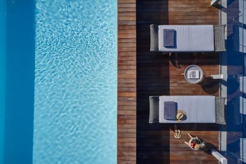 Cw Athens Riviera Suite — 4-Star Luxury Hotel in Kallithea, Greece
