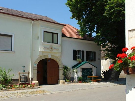 Winzerzimmer Weingut Tinhof — hotel in Eisenstadt
