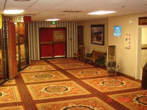 Tonopah Station Hotel - photo 6