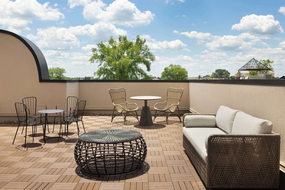 DoubleTree Suites by Hilton Hotel Lexington - photo 25