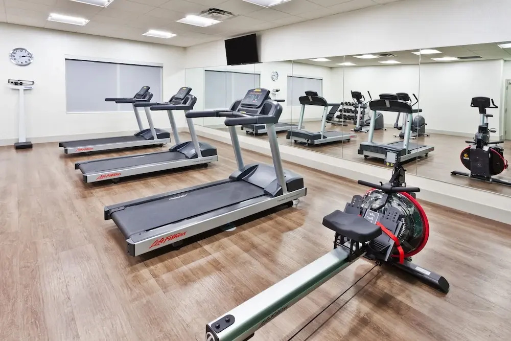 Holiday Inn Cartersville - photo 16