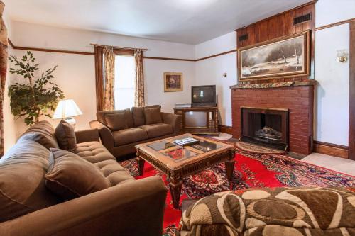 Village Suites - photo 15