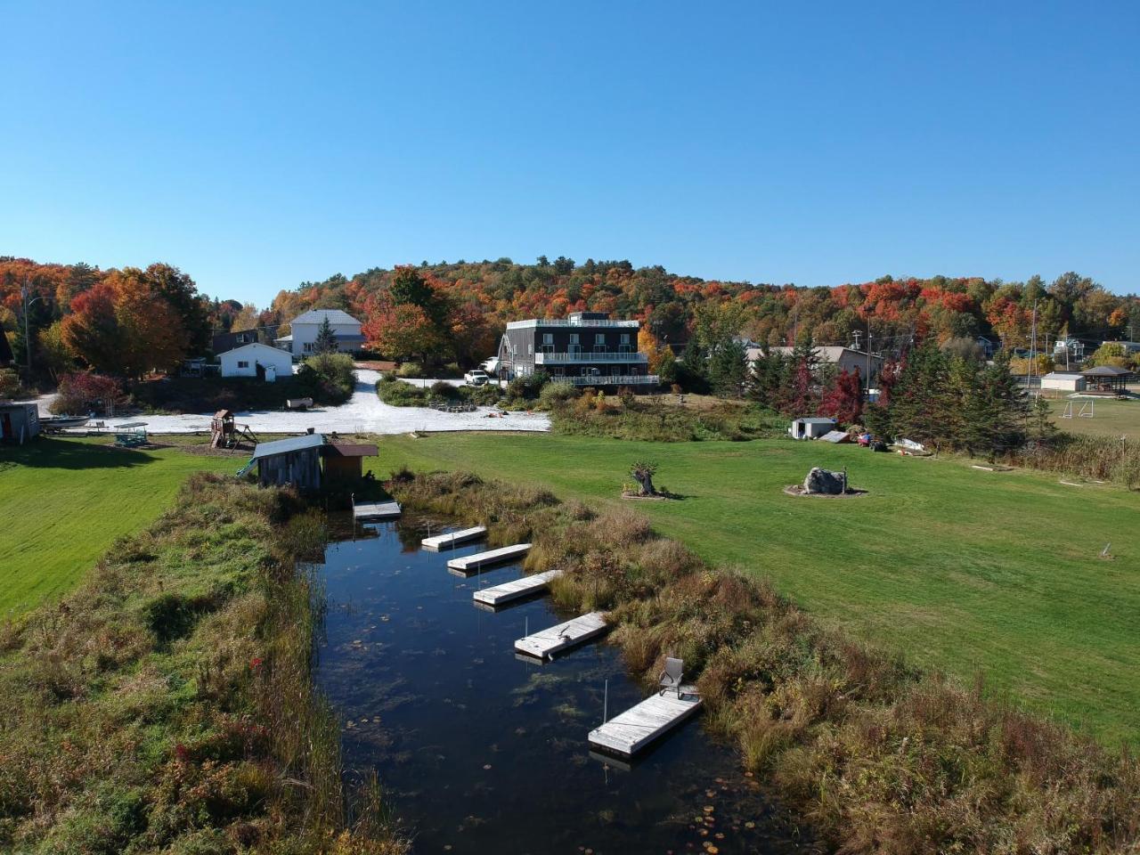 Resort Lac Ste Marie — hotel in Maniwaki