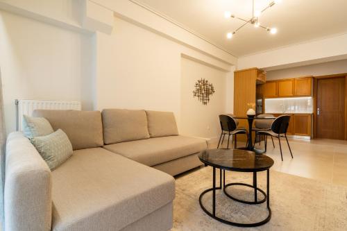 Elegant Suite Koukaki — 4-Star Luxury Hotel in Athens, Greece