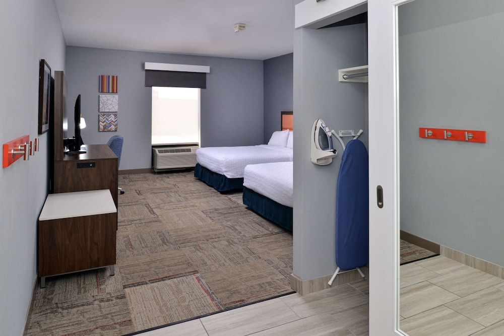 Hampton Inn Kansas City Northeast - photo 13