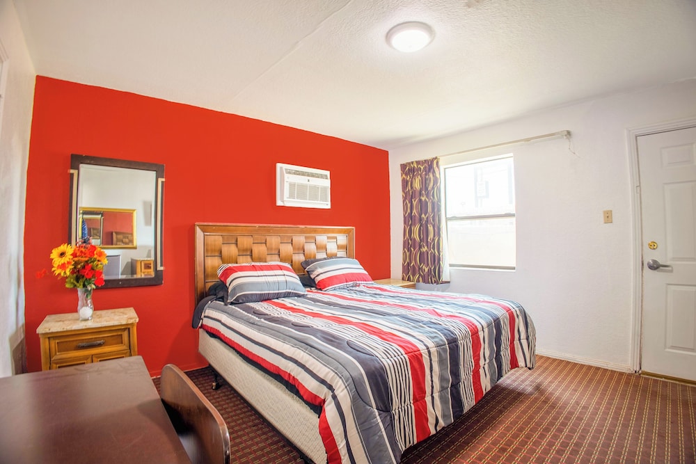Sands Motel By OYO El Paso near Airport - photo 17