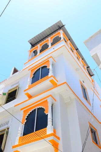 Udaipur Stays — 4-Star Luxury Hotel in Udaipur, India