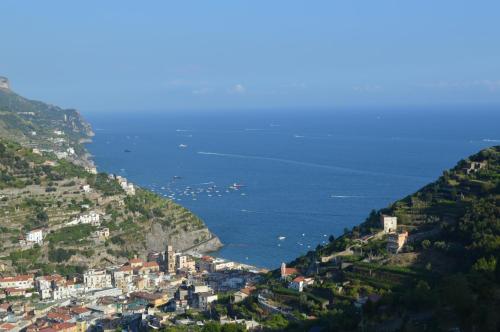 Antico Casolare Trekking lovers vacation homes with splendid views — 4-Star Luxury Hotel in Ravello, Italy