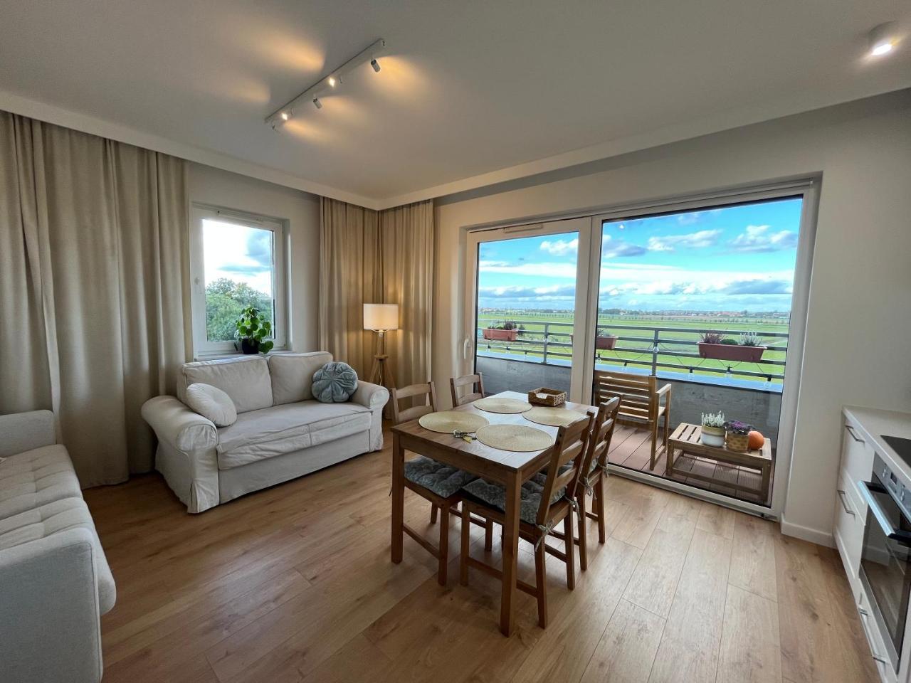 Apartament Nowe Ogrody — 4-Star Luxury Hotel in Leszno, Poland