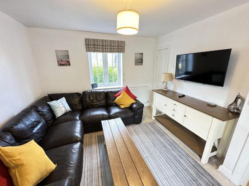 Anchor Cottage Part of the The Bay Filey Holiday Village with pool gym and direct beach access pub restaurant tennis and meadows walks