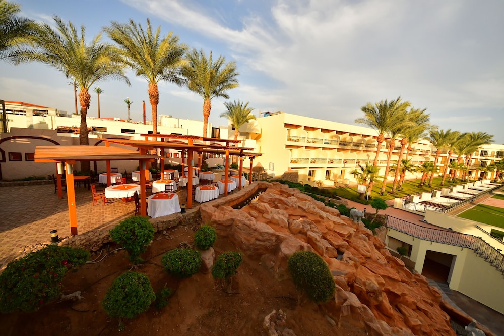 מזון ומשקאות