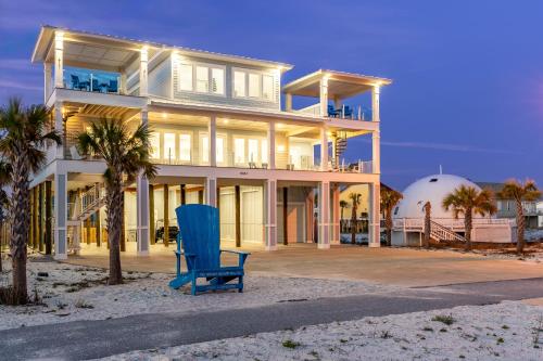 No Shoes by Gulf Coast Getaways in Navarre, United States