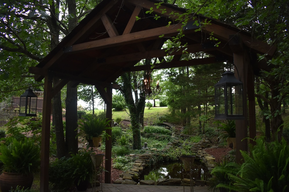 Bear Creek Lodge Cabin Resort - photo 116