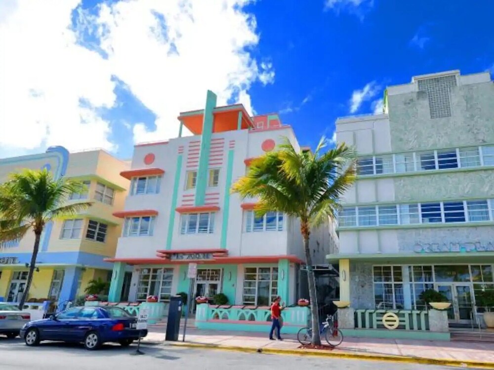 Royal Hotel Unit 337 - photo 11