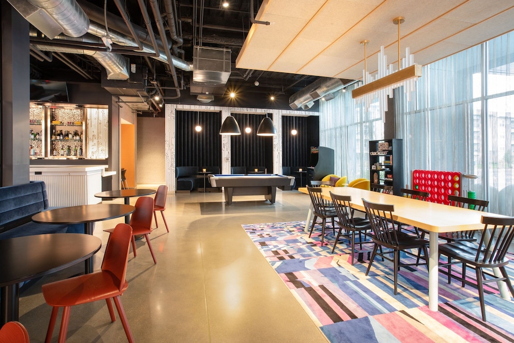 Aloft Omaha Aksarben Village - photo 24