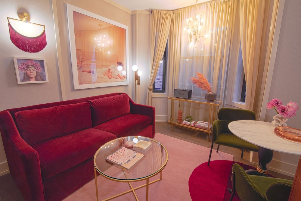 The Evelyn Hotel - photo 16