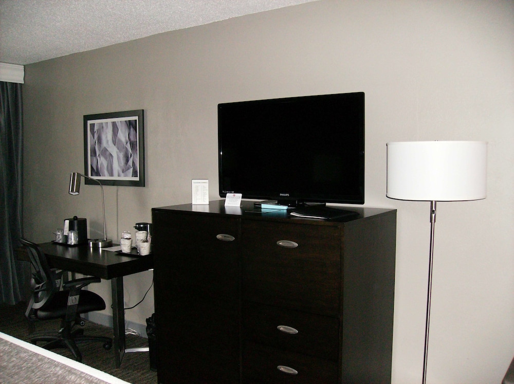 Best Western Plus Bradford Inn - photo 9