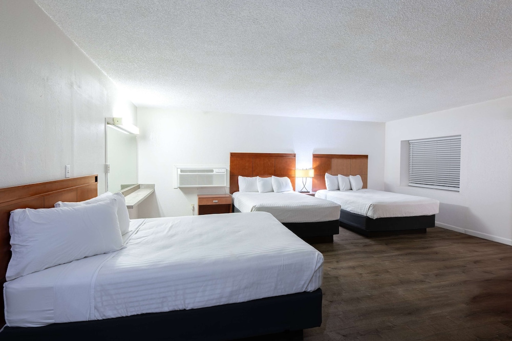 Travelodge by Wyndham Parker - photo 4
