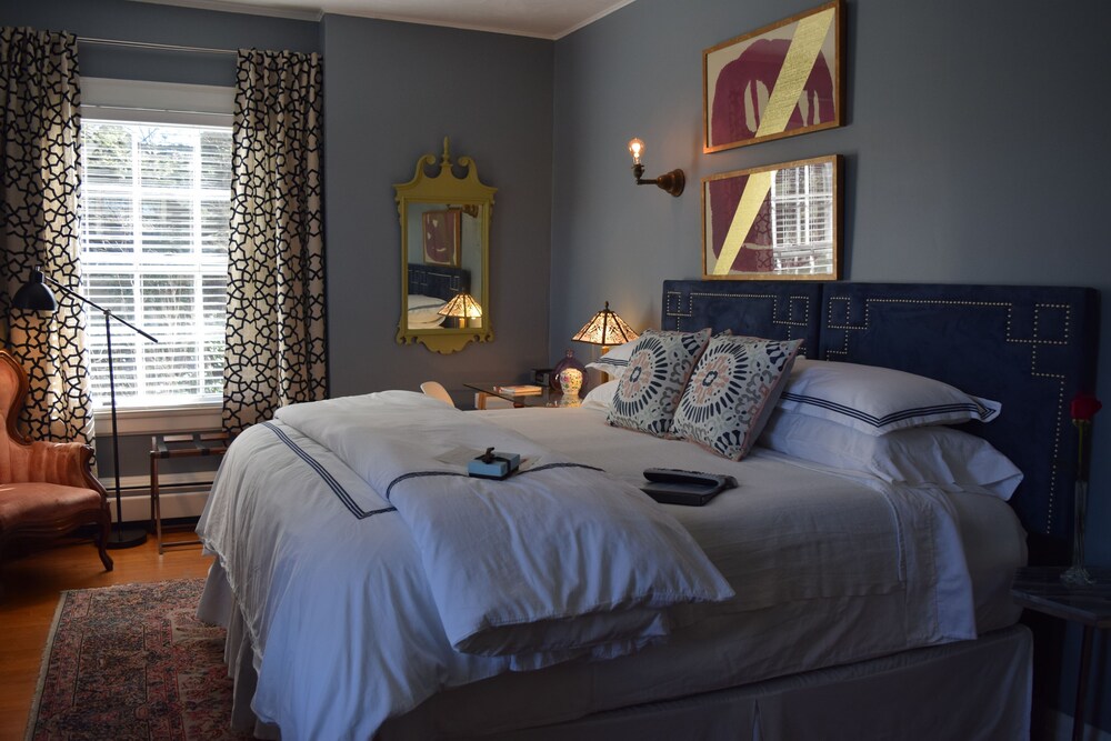 The Applewood Manor - photo 25