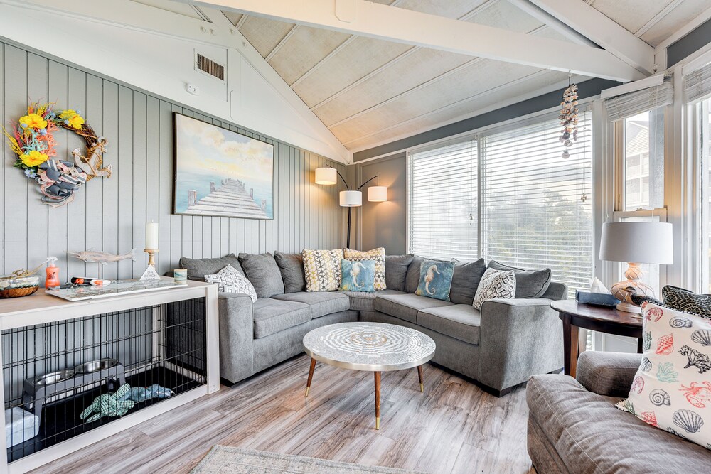 Coastal Oasis w Marsh Views in North Myrtle Beach in North Myrtle Beach, United States