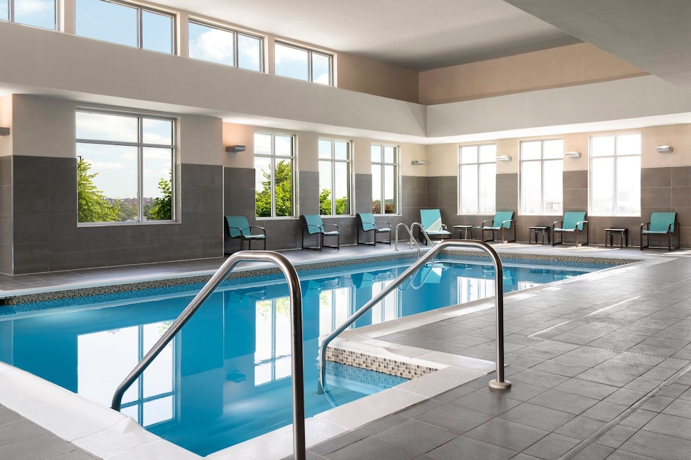 Residence Inn Milwaukee West - photo 24
