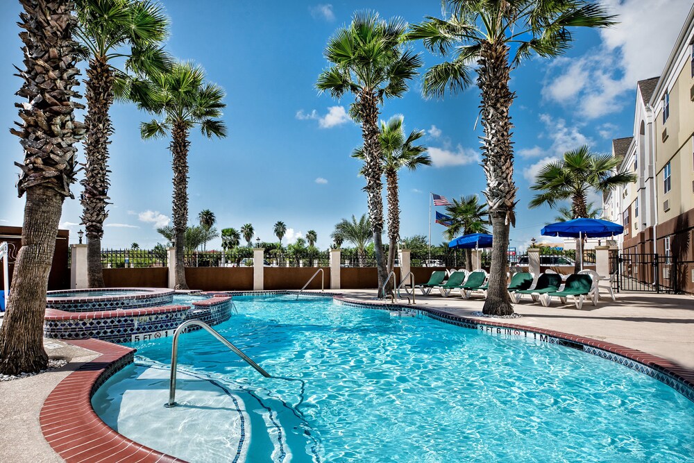 Candlewood Suites Galveston by IHG - photo 13