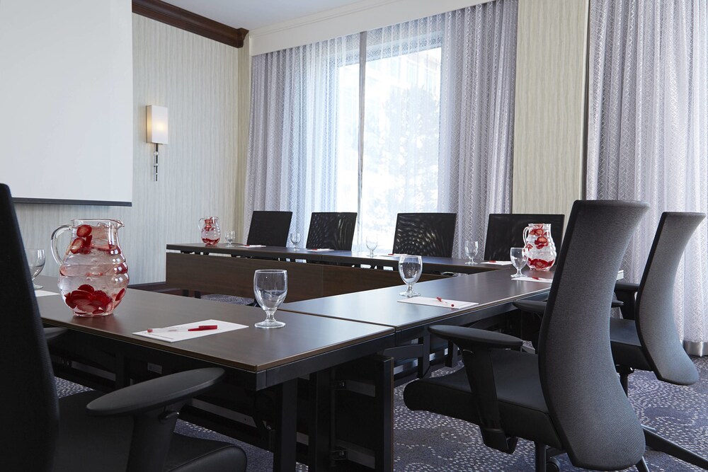 Marriott Milwaukee West - photo 45