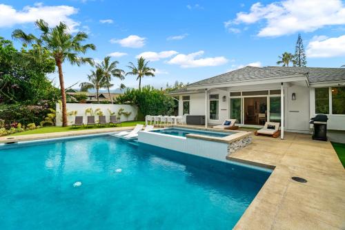 F 71 Queens Bath Point — Princeville