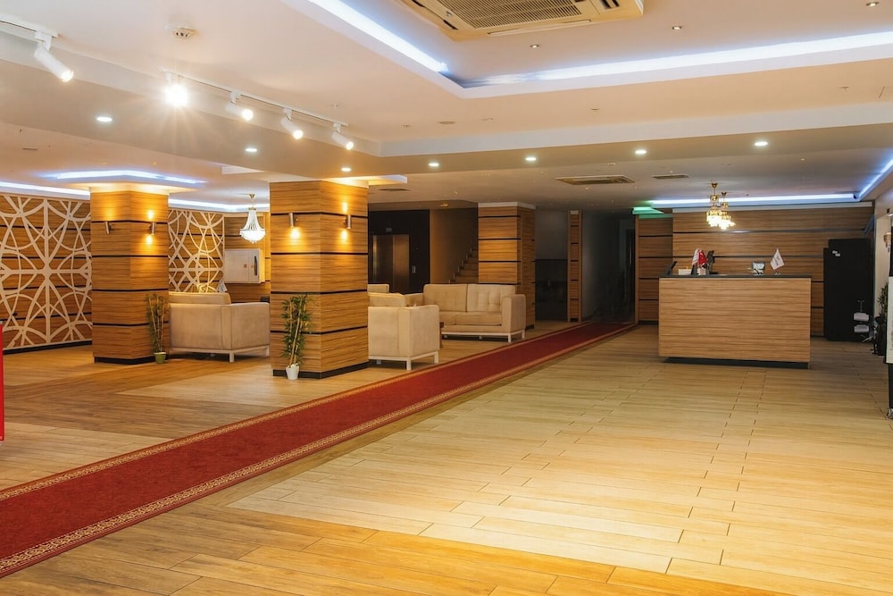 Cevaher Hotel & Suites — hotel in Yomra