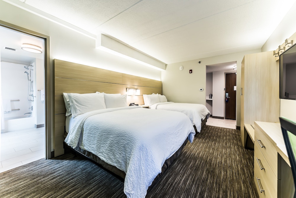Holiday Inn Express Flint Campus Area by IHG - photo 9