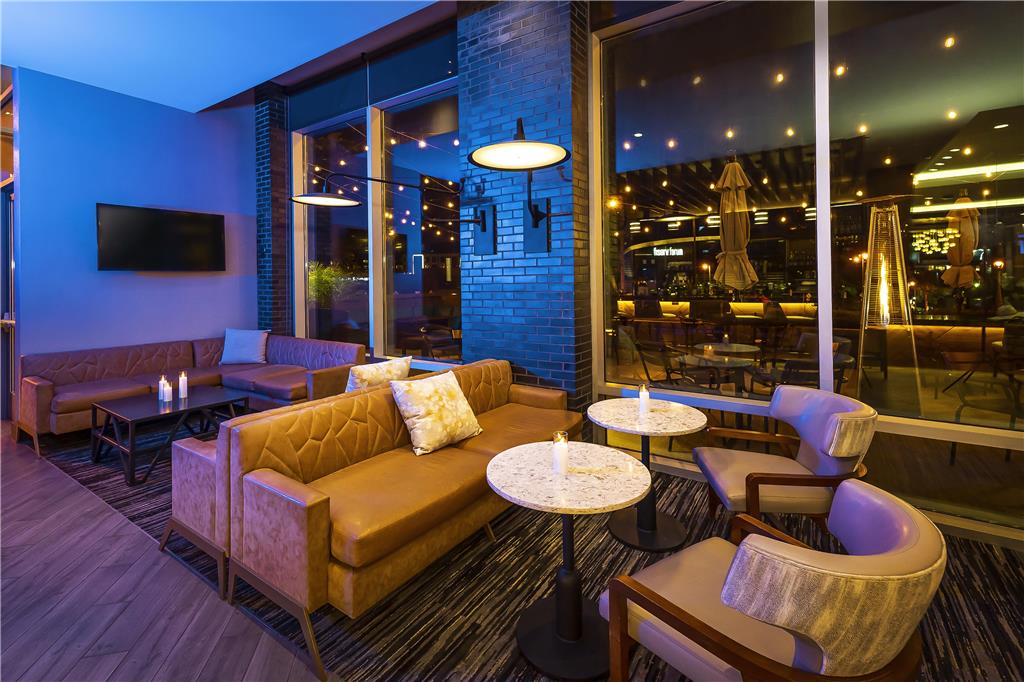 Hyatt Place Milwaukee Downtown - photo 81