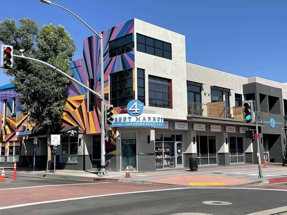 Resort style APT Pool Gymparking 10min to Disney