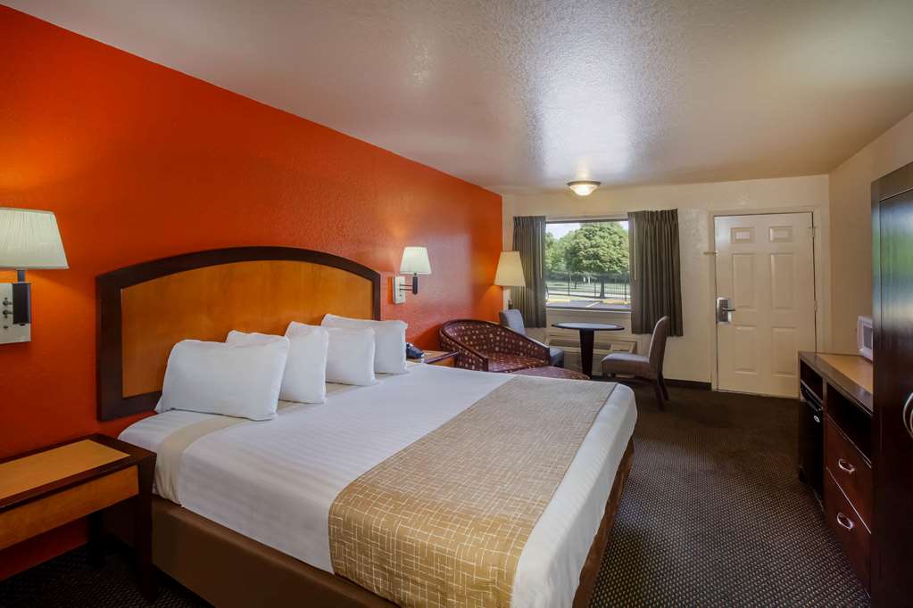 Travelodge by Wyndham Houston Hobby Airport - photo 7