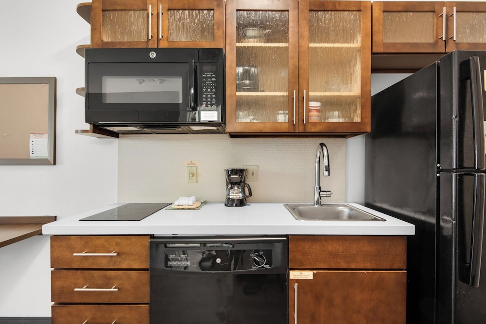 Candlewood Suites Pensacola University Area by IHG - photo 27