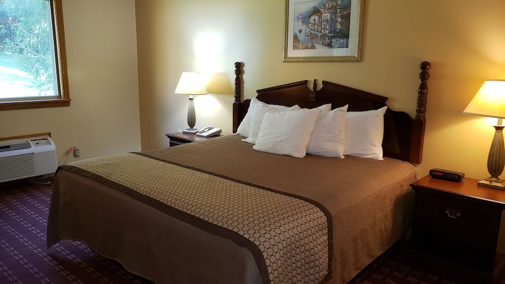 Mountaineer Inn - photo 9