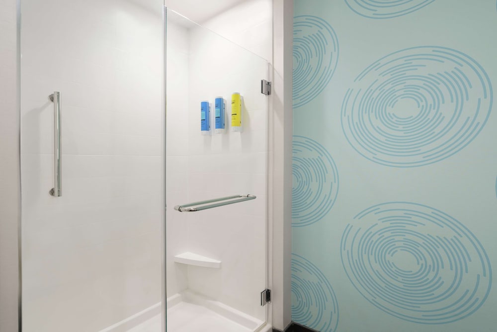 Tru by Hilton Sandusky OH - photo 28