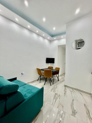 Sasy Home — 4-Star Luxury Hotel in Naples, Italy