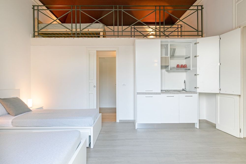 La Suite del Principe con parcheggio incluso — 4-Star Luxury Hotel in Palermo, Italy
