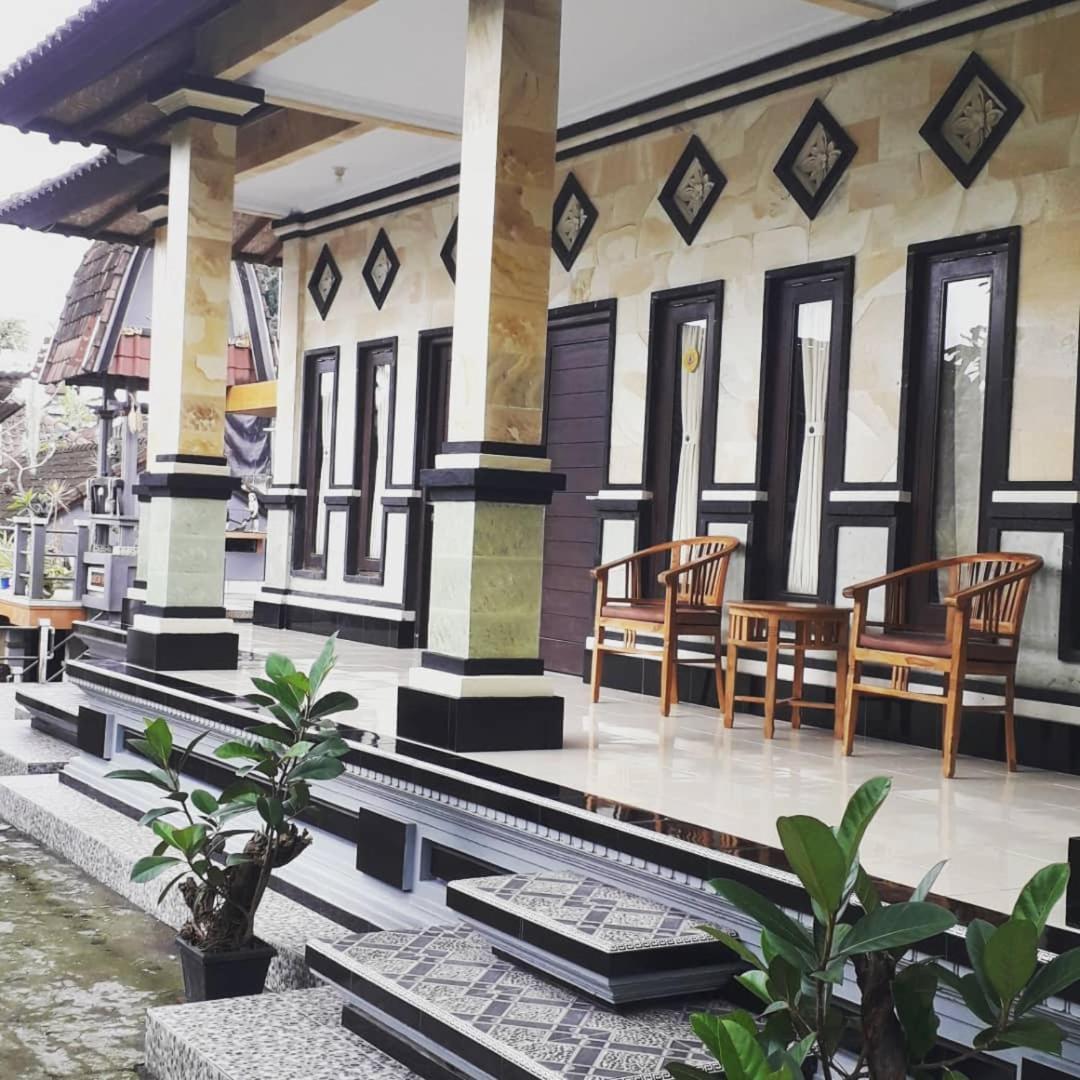 D Sari Undisan Houses — Tembuku