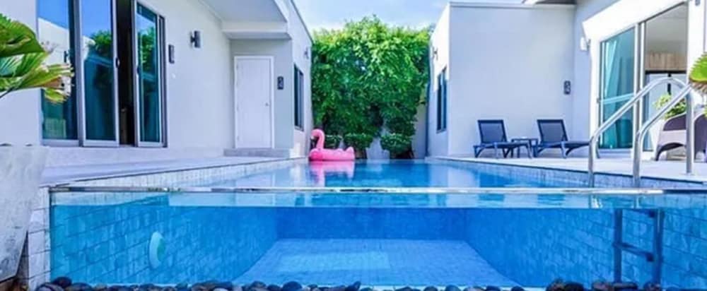Yipmunta pool villa — 5-Star Luxury Hotel in Phuket, Thailand