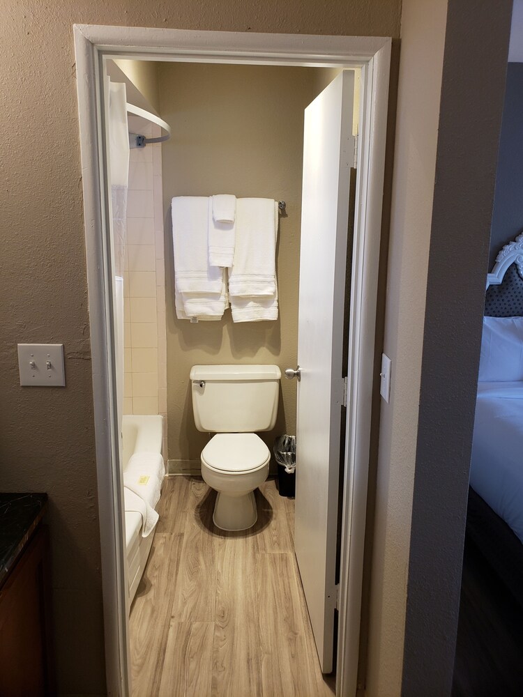 Yakima Valley Inn - photo 24