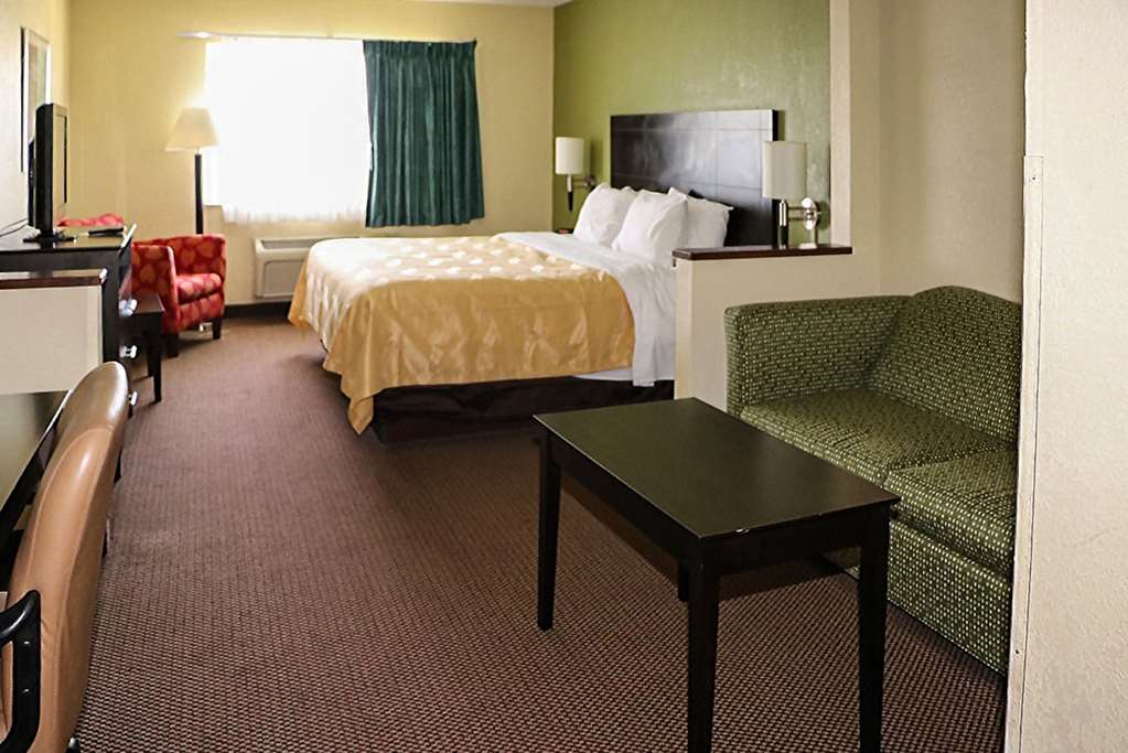 Quality Inn Evansville Eastland Area - photo 11