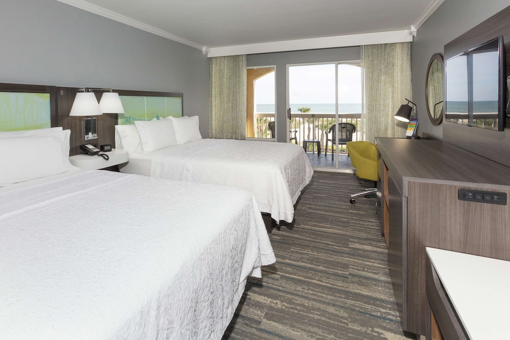 Hampton Inn St. Augustine Beach - photo 23