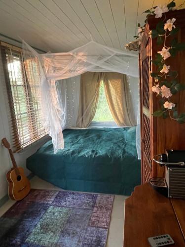 Vista Vibes Glamping Chillbillystuga pet-friendly hotel Grillby