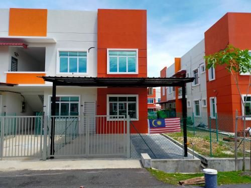 Zaara Homestay Krubong Alor Gajah Ayer Keroh Melaka — 4-Star Luxury Hotel in Malacca, Malaysia