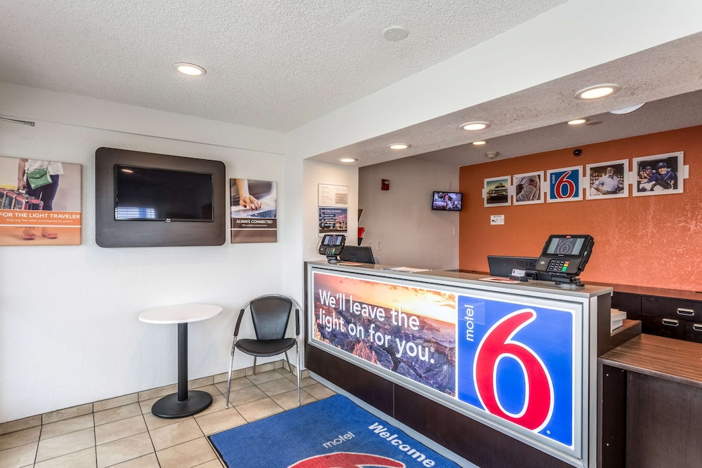 Motel6 Albuquerque NM South Airport - photo 2